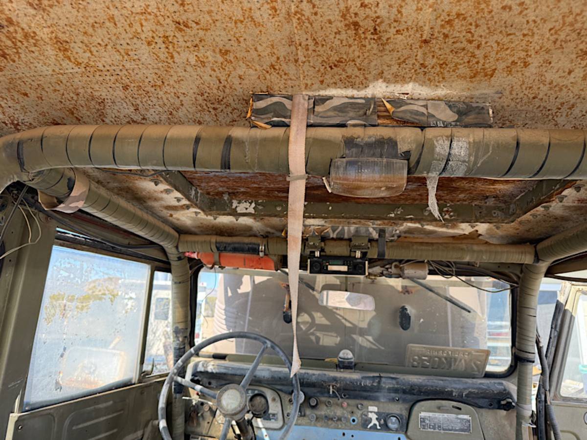Toyota-land-cruiser-fj40-1968-brown-2