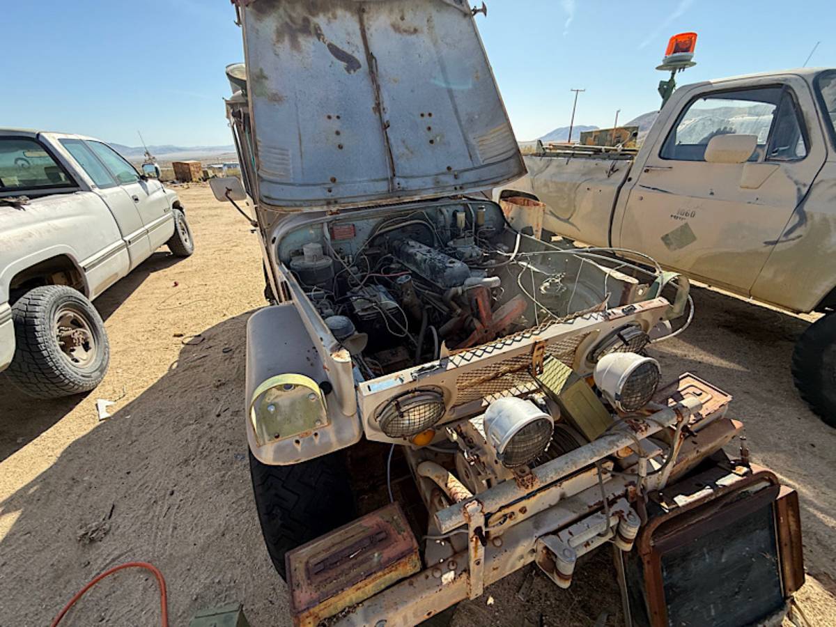 Toyota-land-cruiser-fj40-1968-brown-7