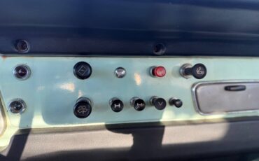Toyota-land-cruiser-fj40-1970-green-11