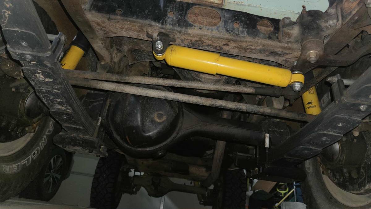 Toyota-land-cruiser-fj40-1970-green-16