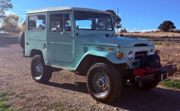 Toyota-land-cruiser-fj40-1970-green-4