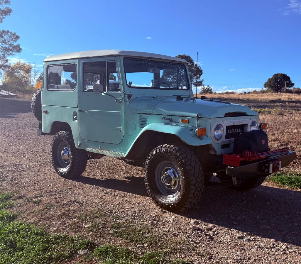 Toyota-land-cruiser-fj40-1970-green-4