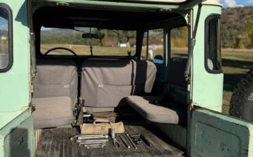 Toyota-land-cruiser-fj40-1970-green-5