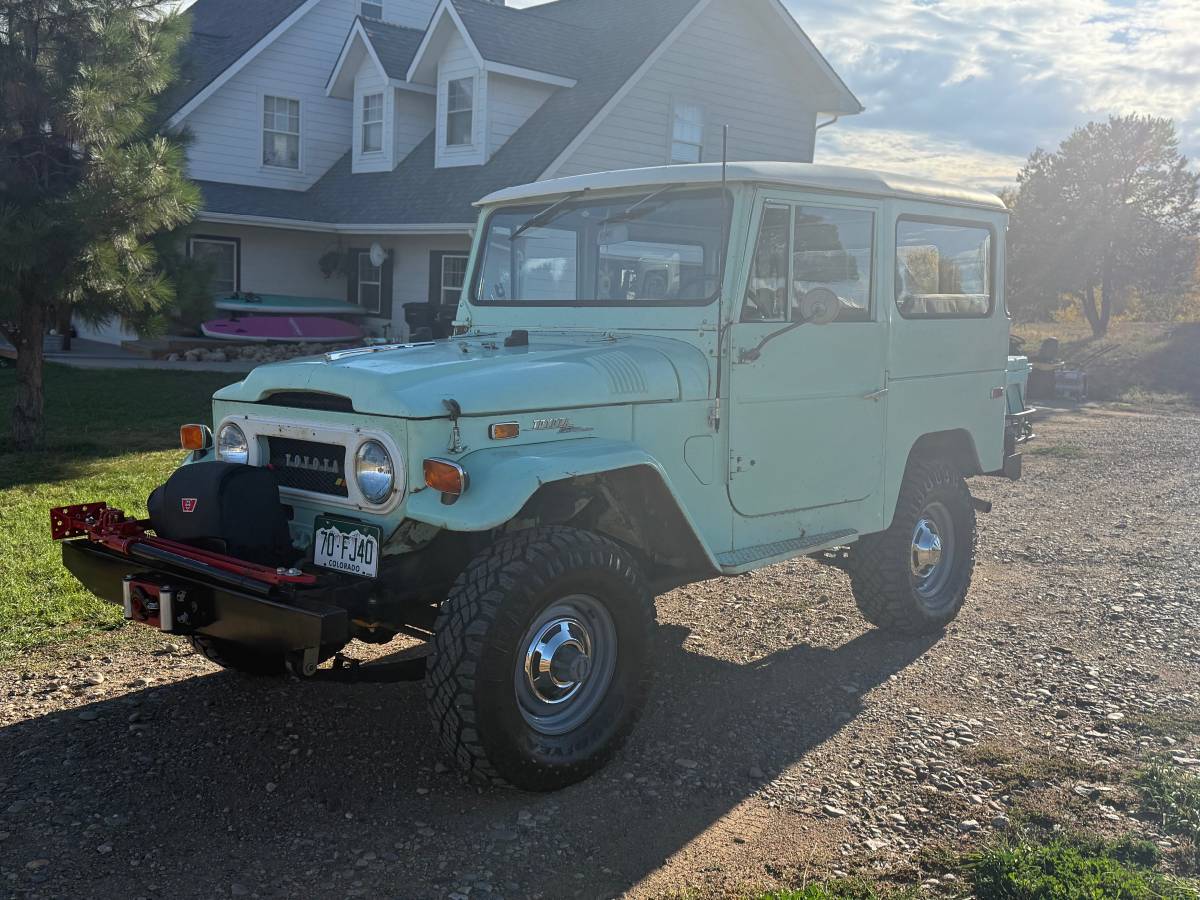 Toyota-land-cruiser-fj40-1970-green