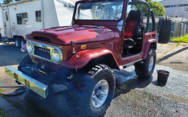 Toyota-land-cruiser-fj40-1972-10