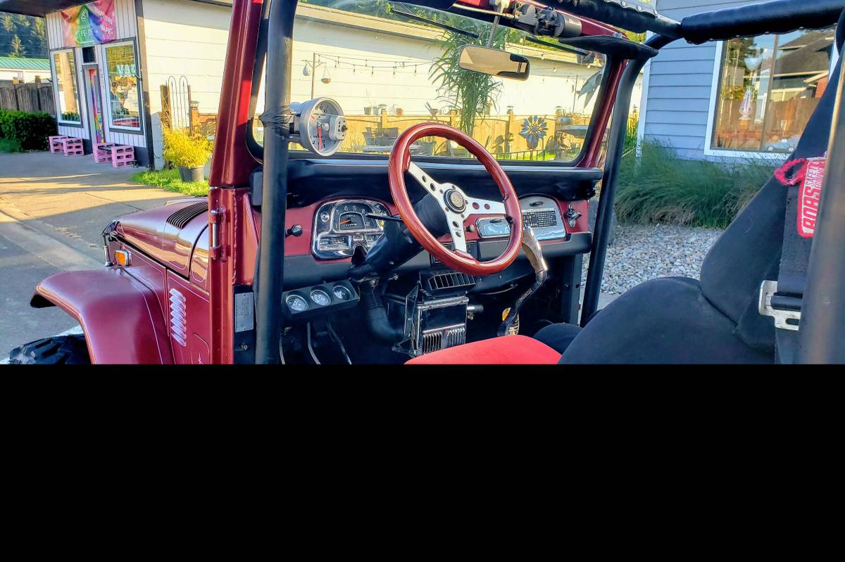 Toyota-land-cruiser-fj40-1972-7