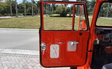 Toyota-land-cruiser-fj40-1972-red-17
