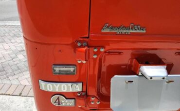 Toyota-land-cruiser-fj40-1972-red-20