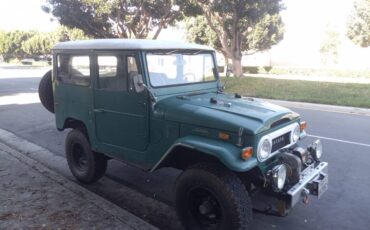 Toyota-land-cruiser-fj40-1973-green