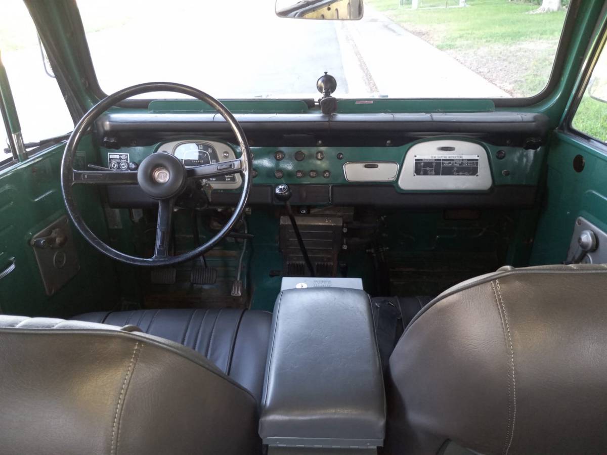 Toyota-land-cruiser-fj40-1973-green-4