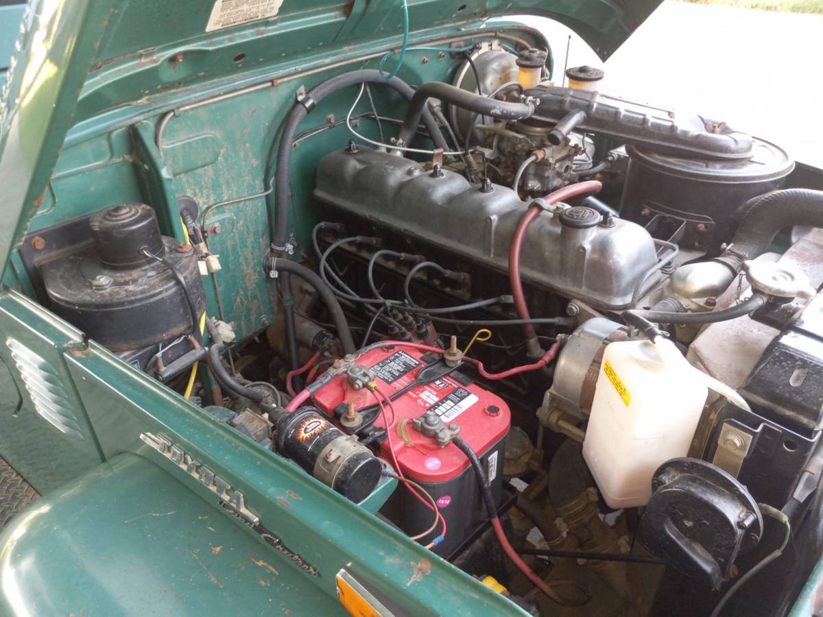 Toyota-land-cruiser-fj40-1973-green-7