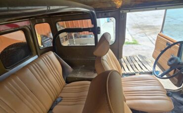 Toyota-land-cruiser-fj40-1975-green-7