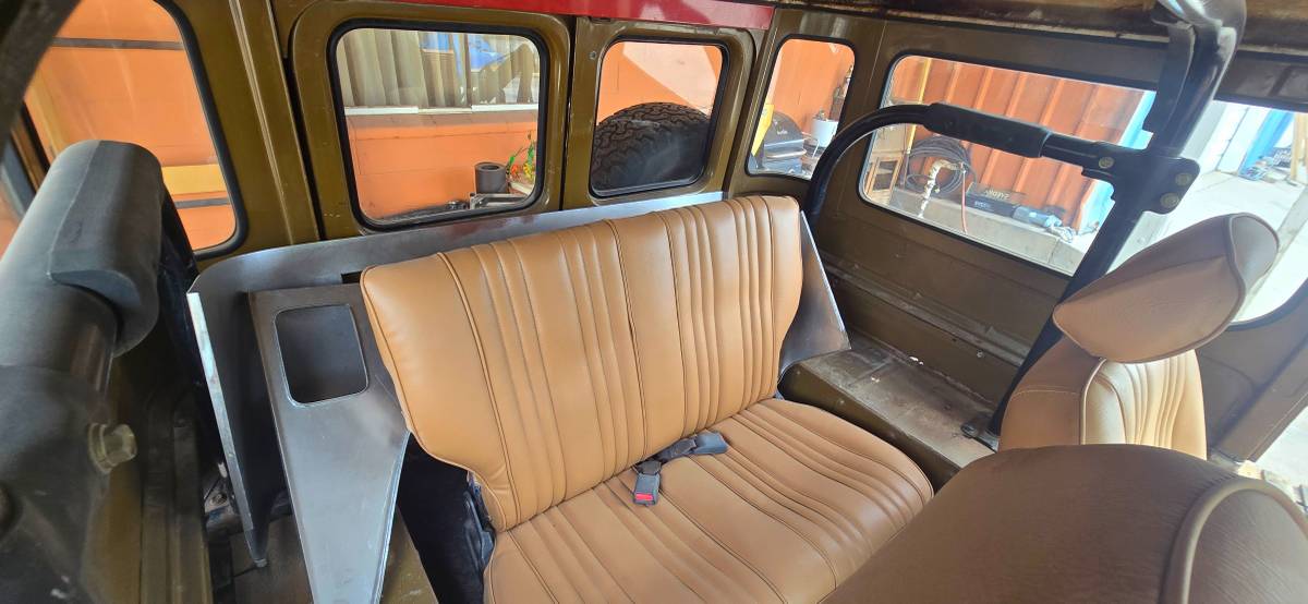 Toyota-land-cruiser-fj40-1975-green-8