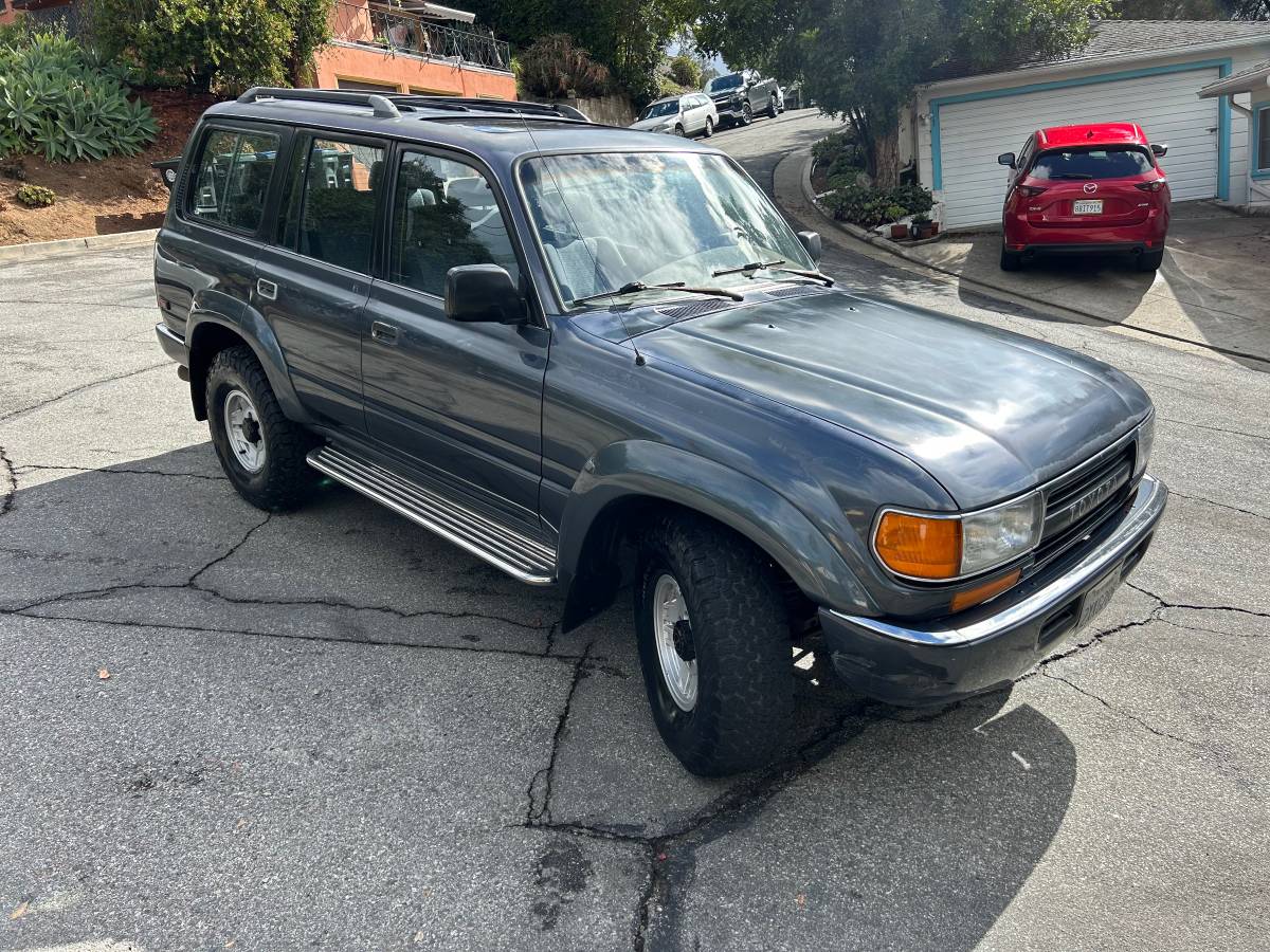 Toyota-land-cruiser-fj80-1991-11