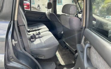 Toyota-land-cruiser-fj80-1991-19