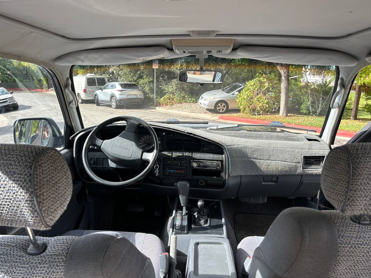Toyota-land-cruiser-fj80-1991-20