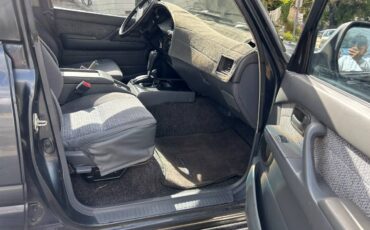 Toyota-land-cruiser-fj80-1991-21
