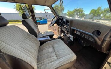 Toyota-land-cruiser-gx-1989-brown-13
