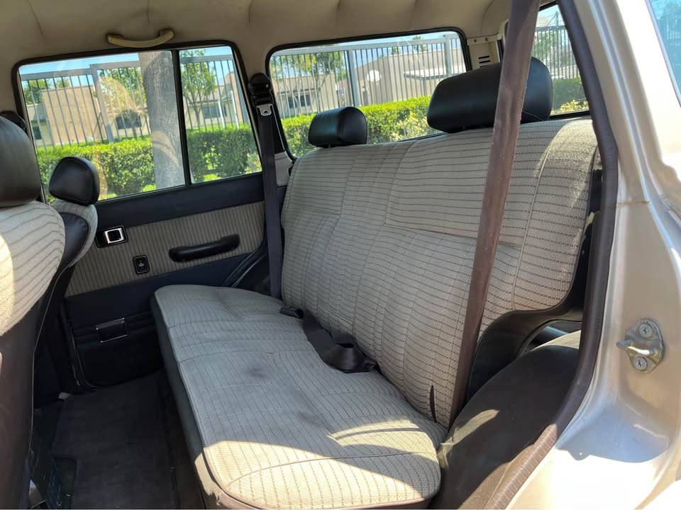 Toyota-land-cruiser-gx-1989-brown-18