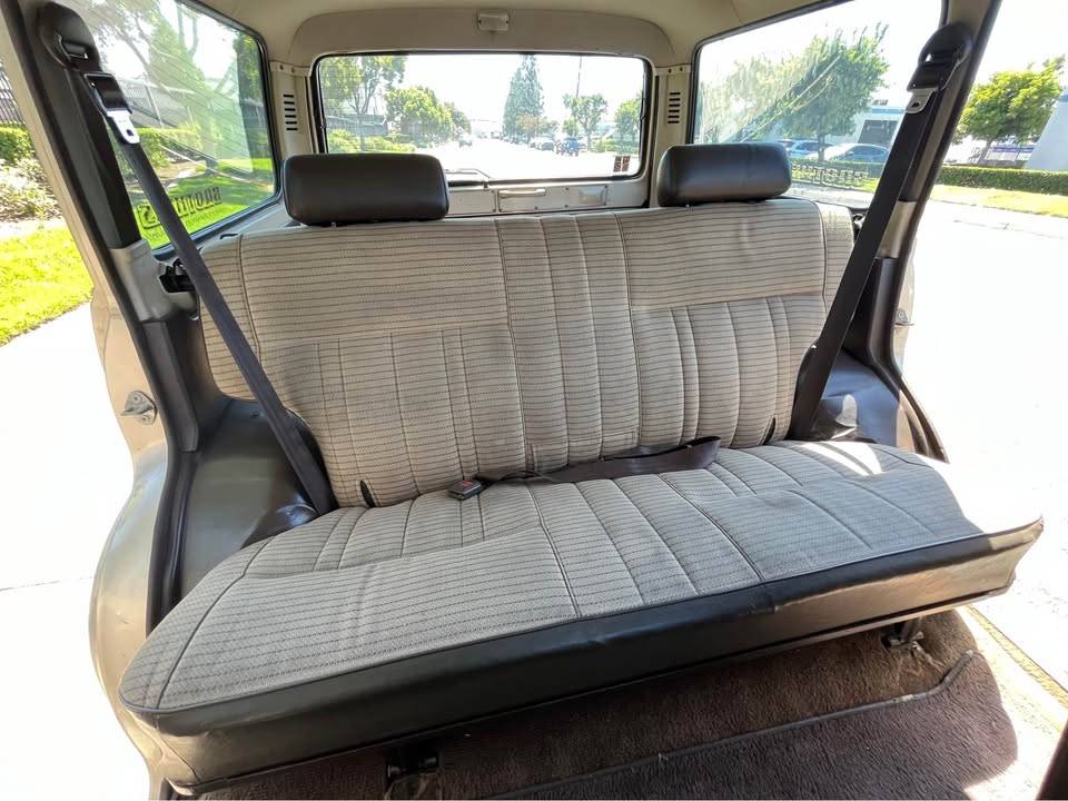 Toyota-land-cruiser-gx-1989-brown-19