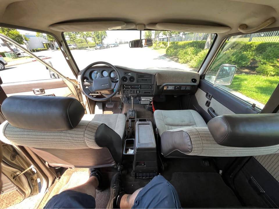 Toyota-land-cruiser-gx-1989-brown-9