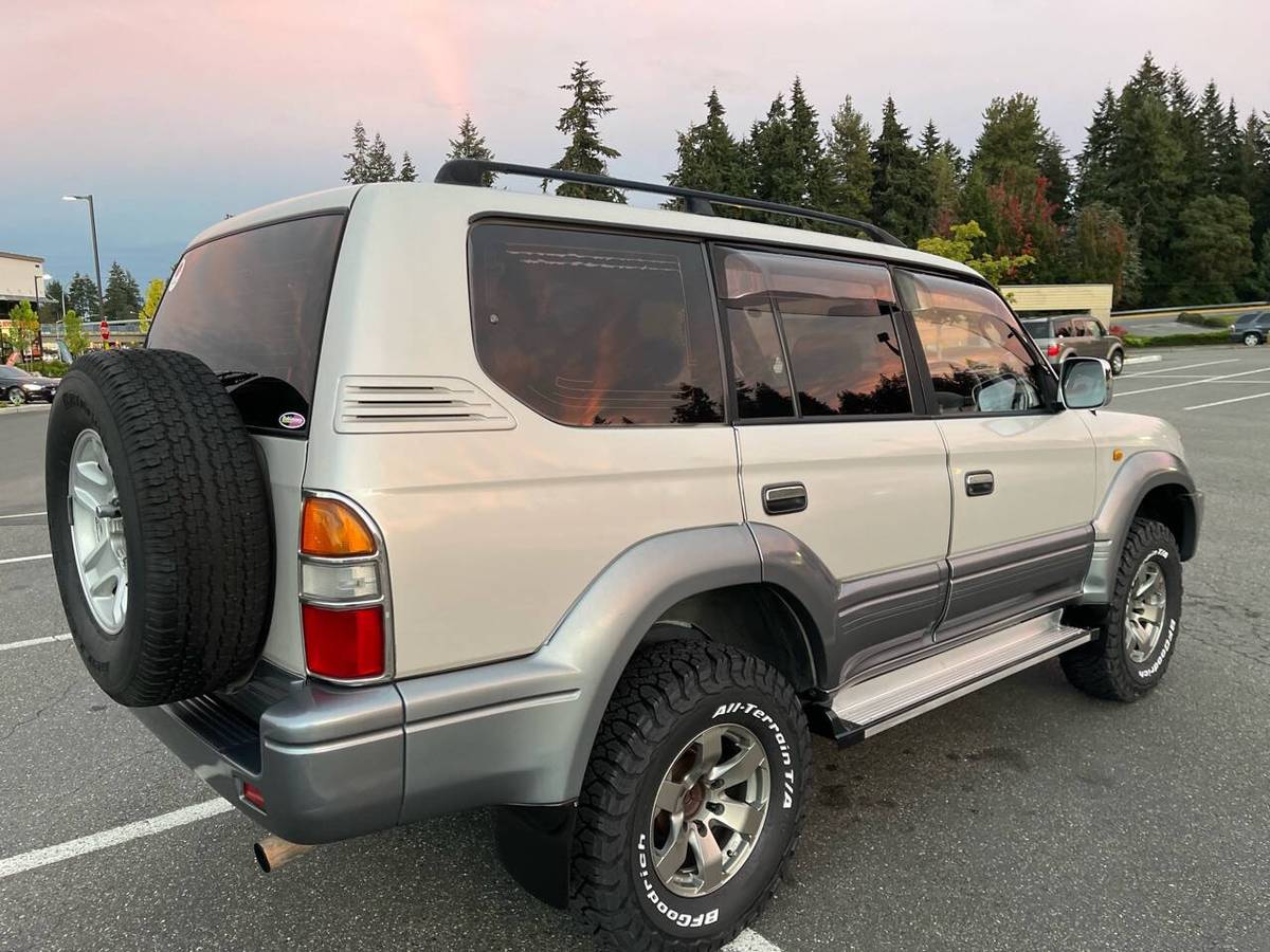 Toyota-land-cruiser-prado-diesel-1996-silver-2