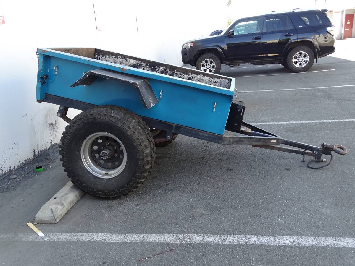 Toyota-landcruiser-1968-blue-19