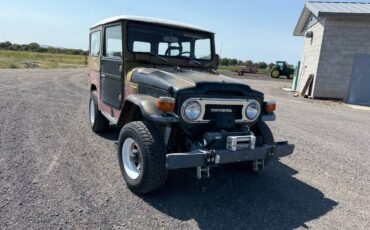 Toyota-landcruiser-1974-10