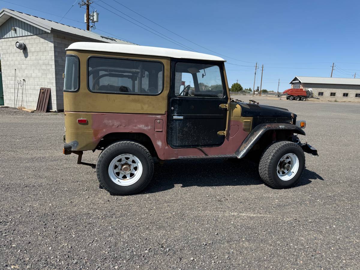 Toyota-landcruiser-1974-11
