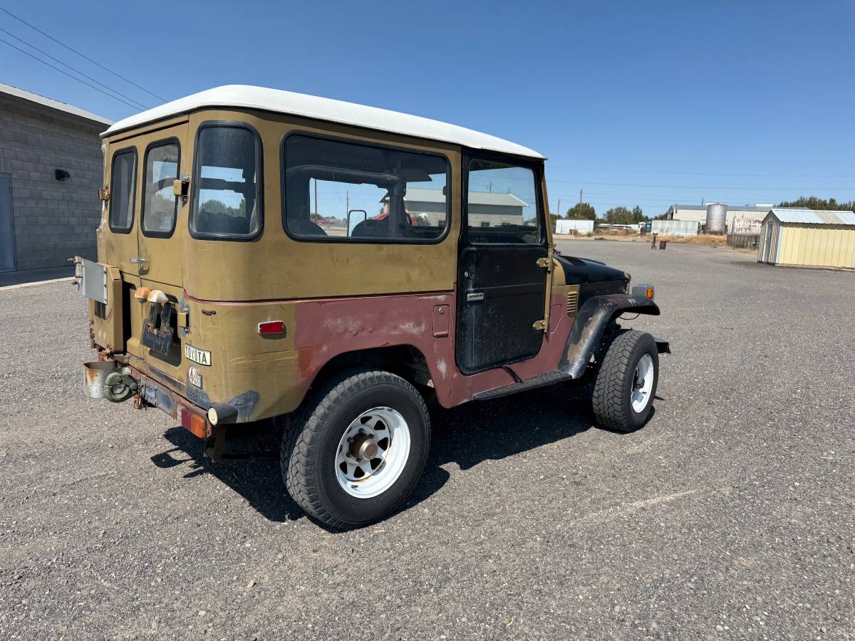 Toyota-landcruiser-1974-12