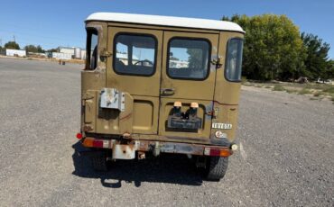 Toyota-landcruiser-1974-14