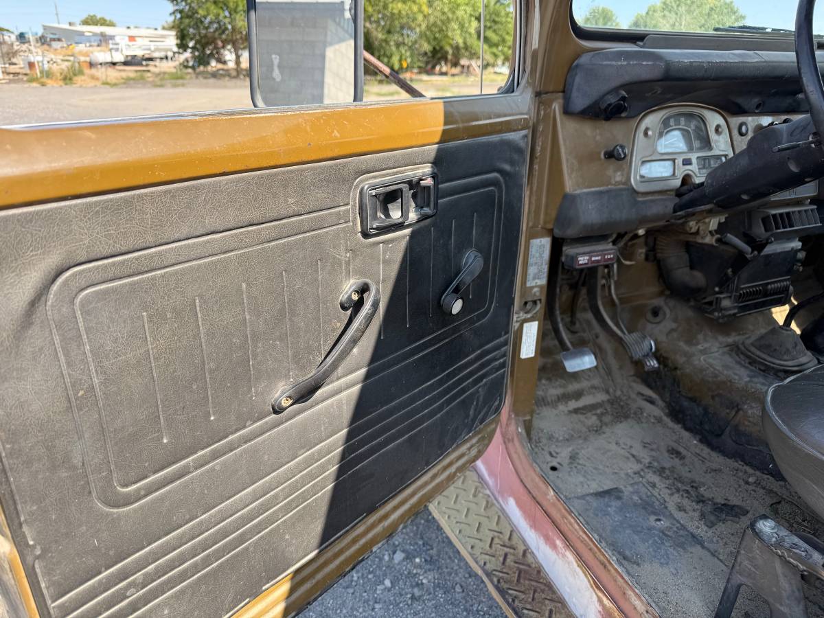 Toyota-landcruiser-1974-19