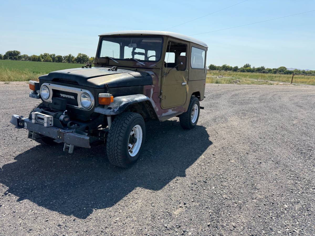 Toyota-landcruiser-1974-2