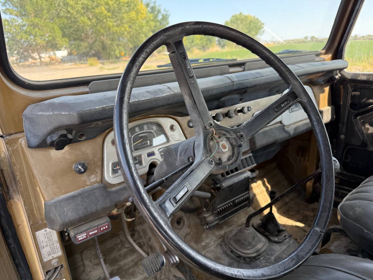 Toyota-landcruiser-1974-3