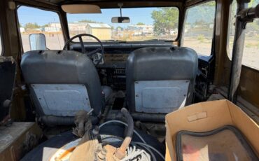 Toyota-landcruiser-1974-4