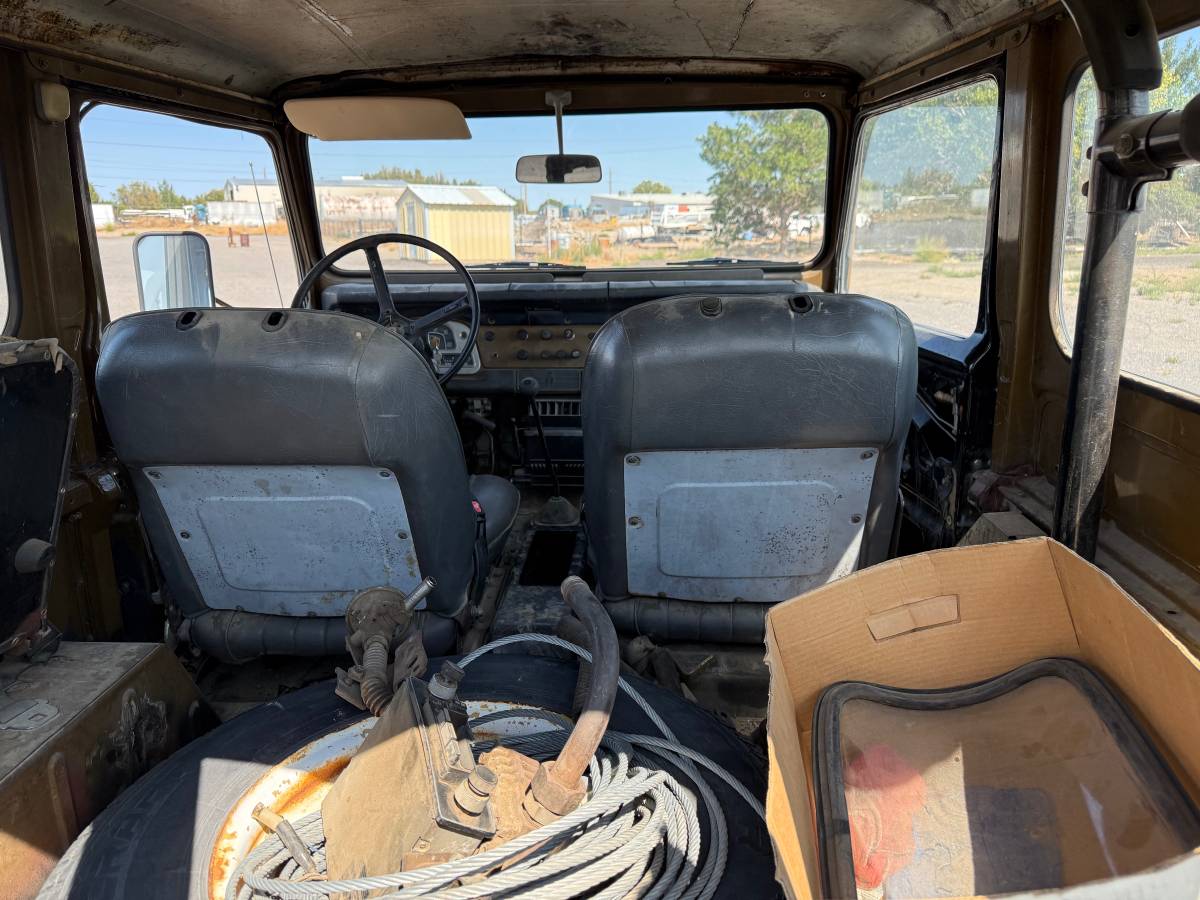 Toyota-landcruiser-1974-4