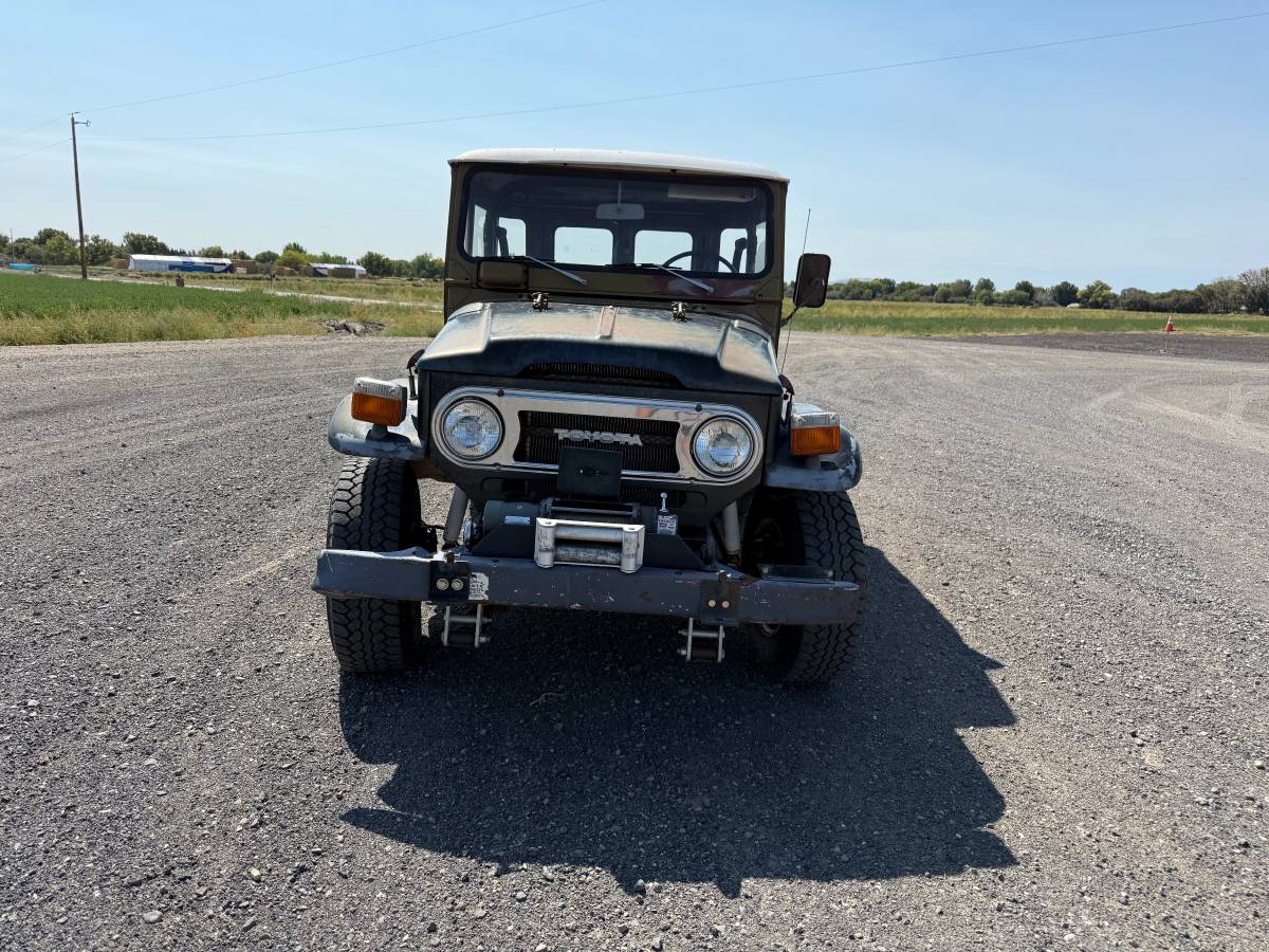 Toyota-landcruiser-1974-7