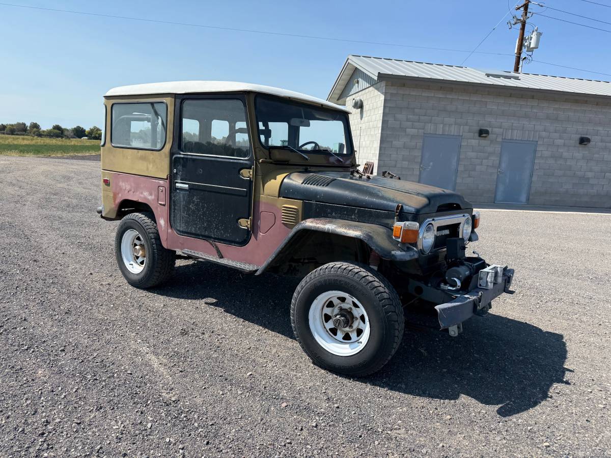 Toyota-landcruiser-1974-9