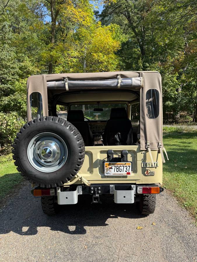 Toyota-landcruiser-1981-brown-10
