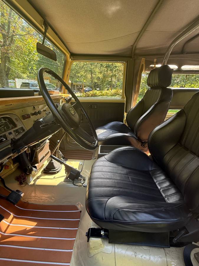 Toyota-landcruiser-1981-brown-3