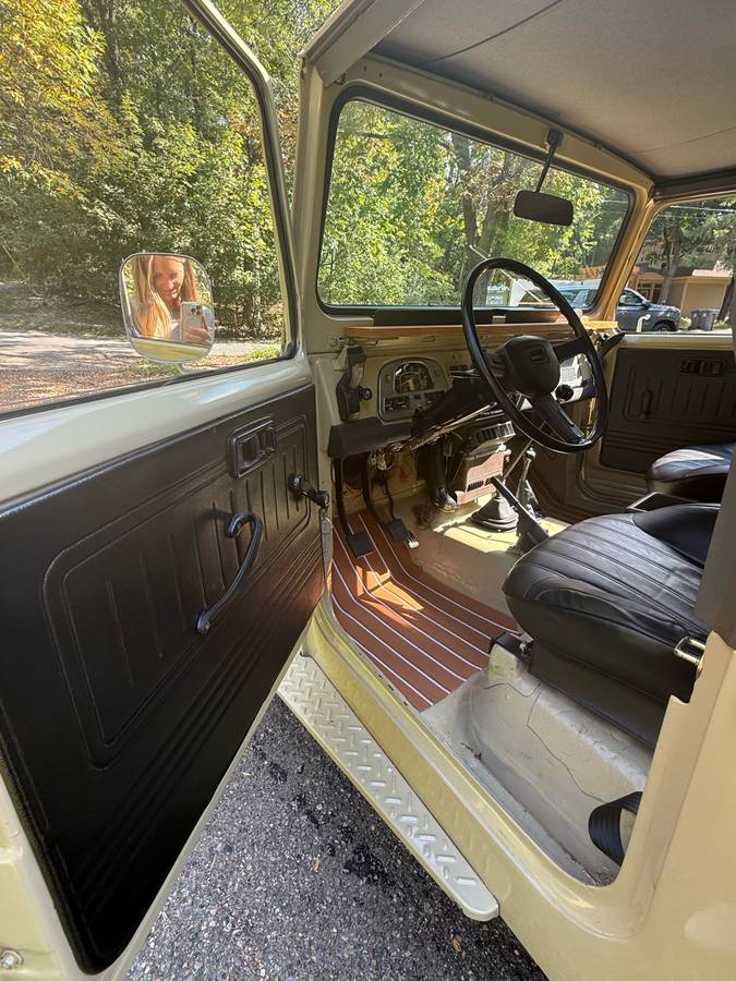 Toyota-landcruiser-1981-brown-7