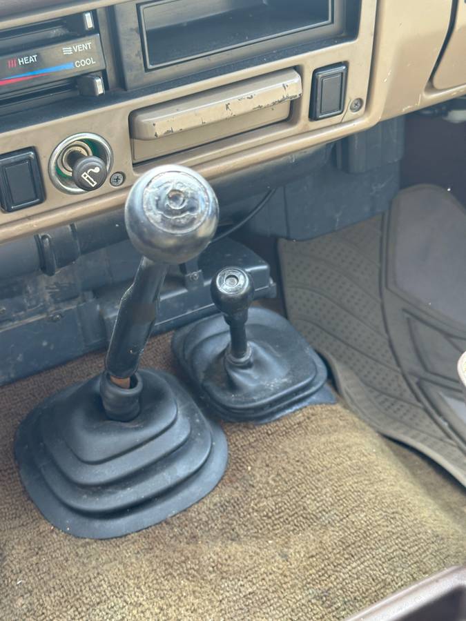 Toyota-landcruiser-1982-10