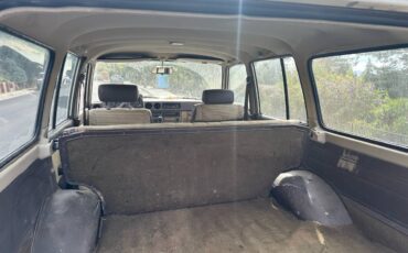 Toyota-landcruiser-1982-5