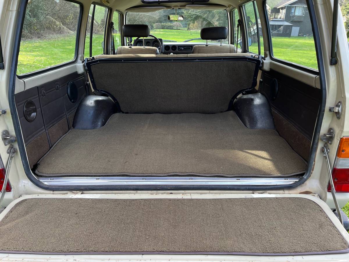 Toyota-landcruiser-1986-10