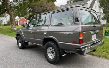 Toyota-landcruiser-1989-grey-5
