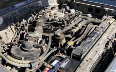 Toyota-landcruiser-1990-grey-10