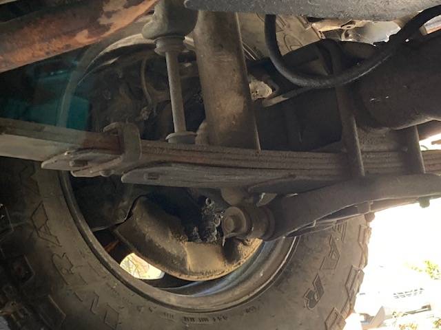 Toyota-landcruiser-1990-grey-13