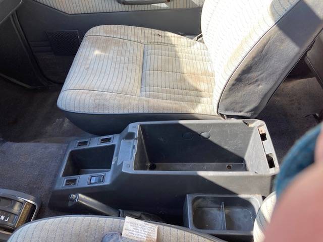 Toyota-landcruiser-1990-grey-19