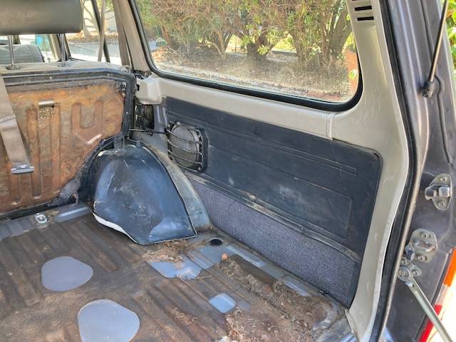 Toyota-landcruiser-1990-grey-6