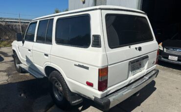 Toyota-landcruiser-1990-white-6